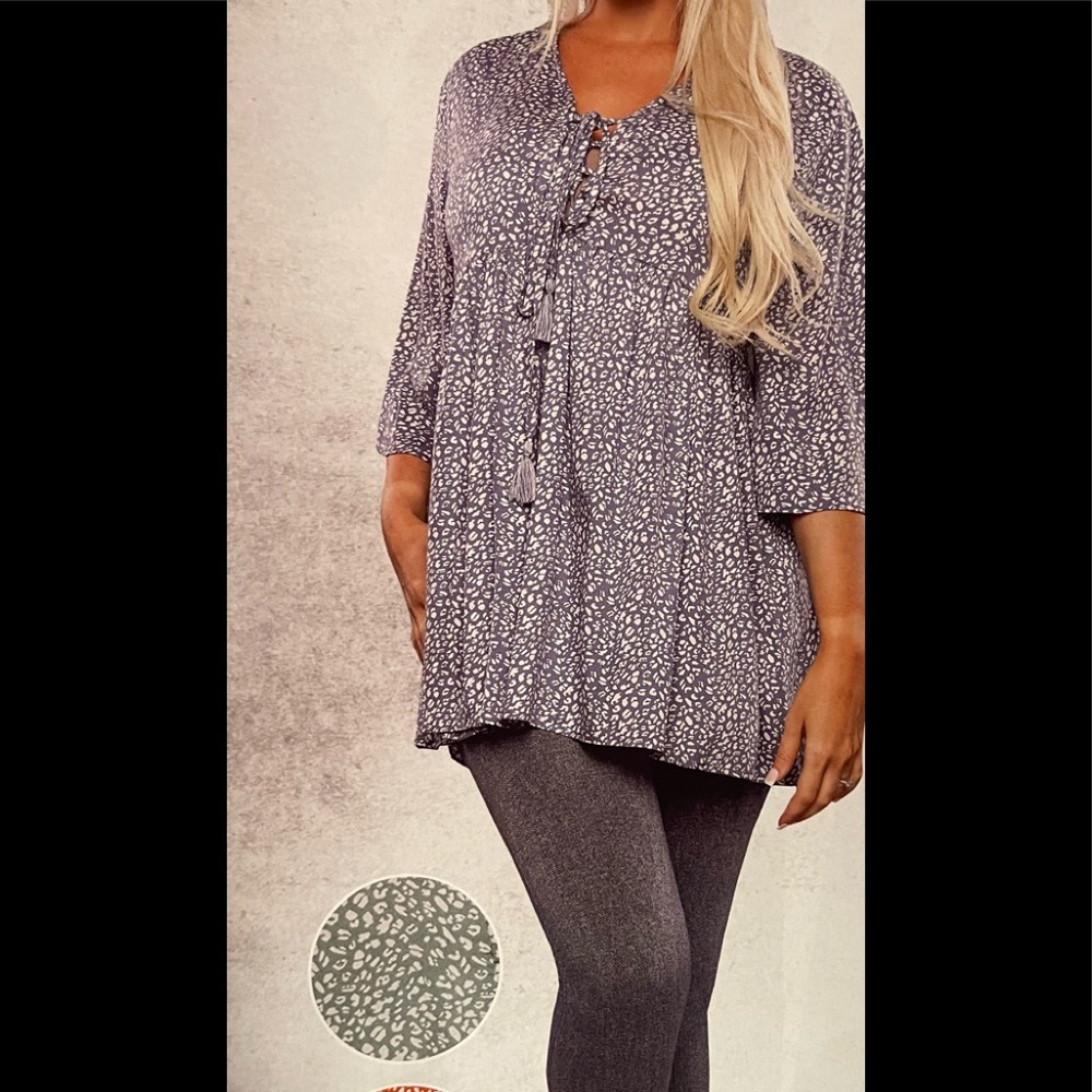 Small  Sacred Threads Blouse..   CL/GR11.   222308/2 - Picture 6 of 7
